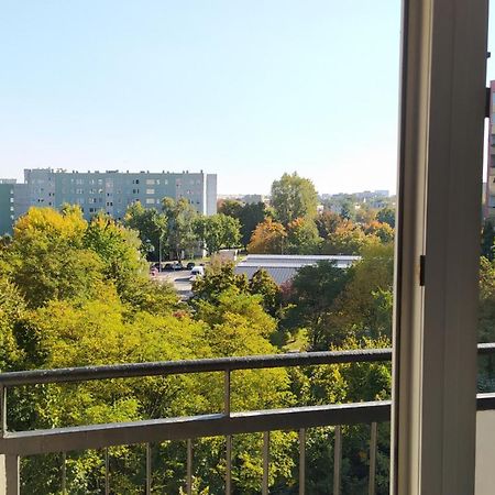 Uroczy Apartament Z Bezplatnych Parkingiem Warsaw Exterior photo